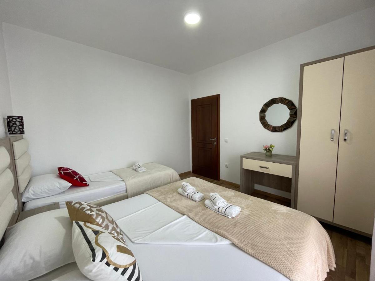 Apartments Jm 乌尔齐尼 外观 照片