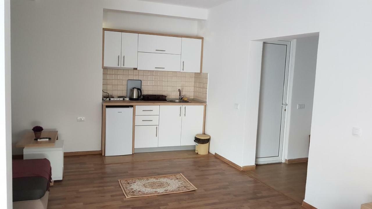 Apartments Jm 乌尔齐尼 外观 照片